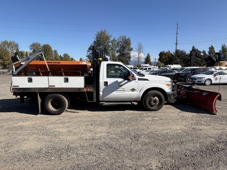 2011-ford-f350-image-3