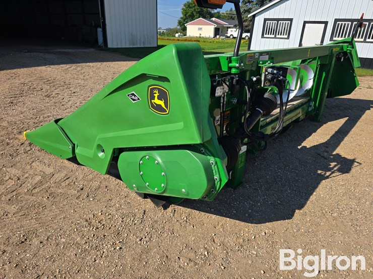 2023-john-deere-c6r-image-7