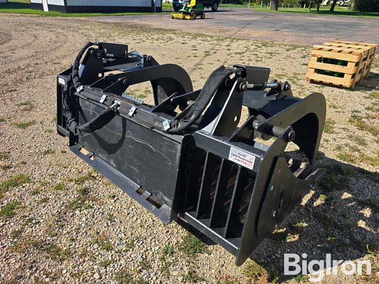 skid-steer-grapple-bucket-image-5