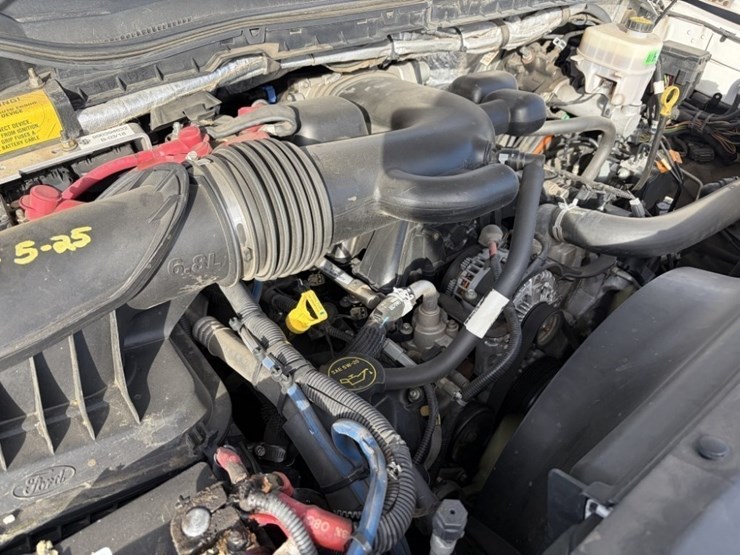 2017-ford-f550-image-12