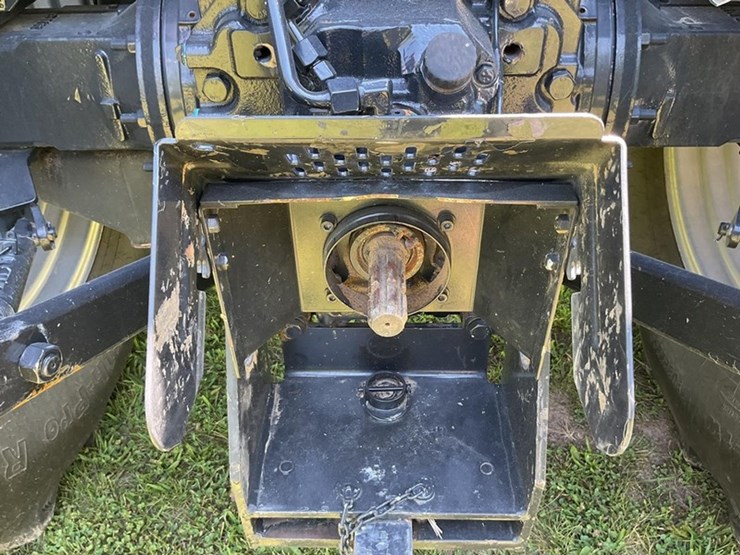 2020-case-ih-farmall-120c-image-14