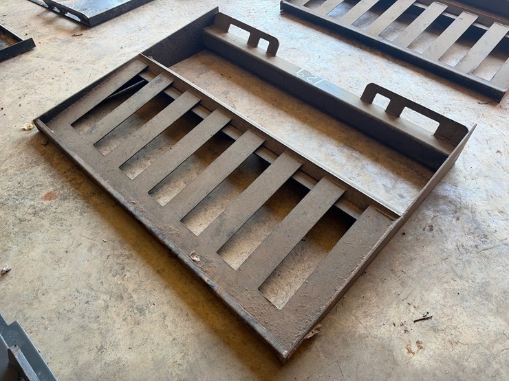#129-•-welded-steel-pallet-fork-ramp-attachment-platform-image-2