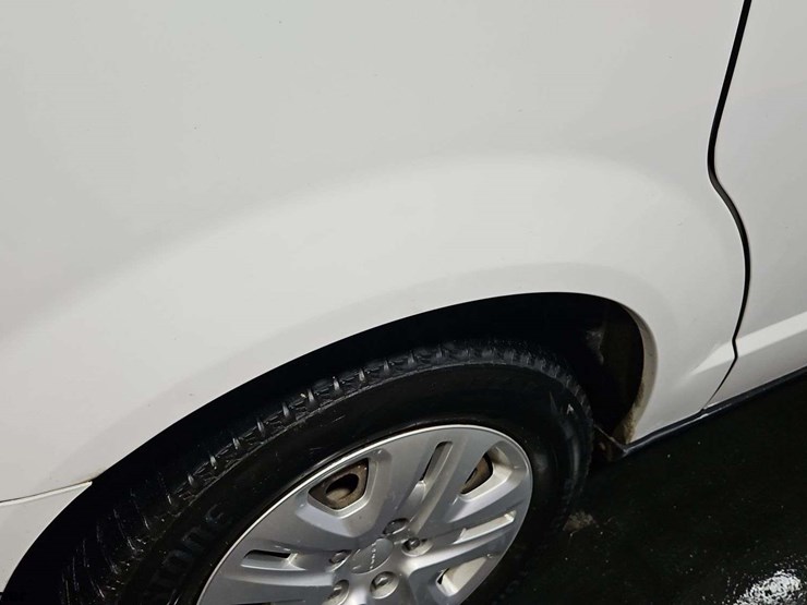 dodge-grand-caravan-image-28