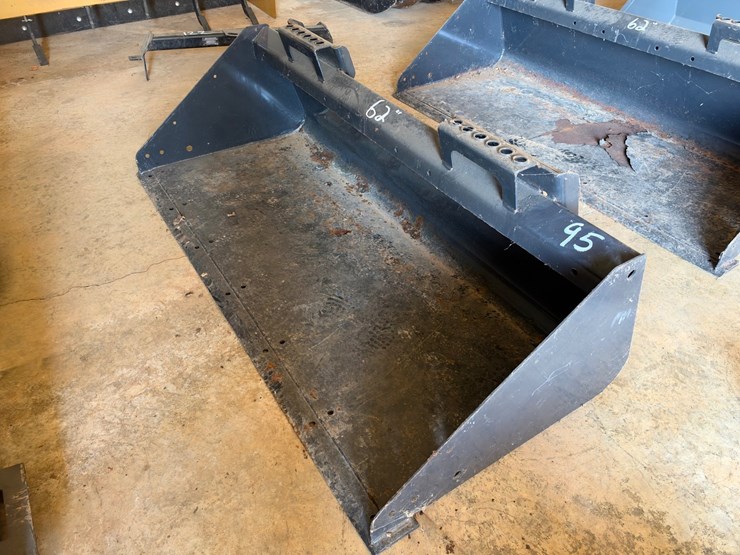 #95-•-62-inch-skid-steer-loader-bucket-attachment-image-1