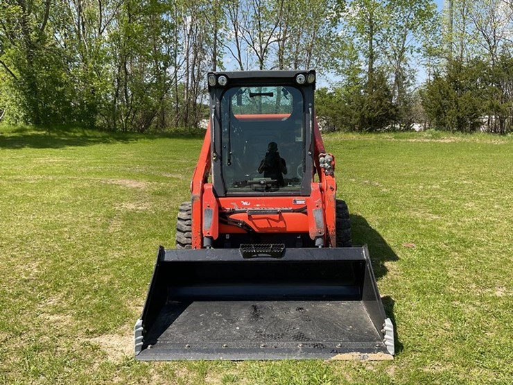 2016-kubota-ssv65-image-2