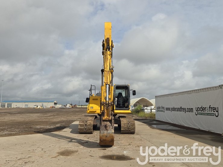 2015-komatsu-pc210-image-8