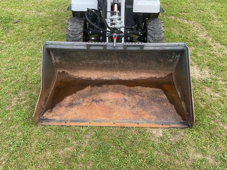 #1041-•-2022-bobcat-uw56-tool-cat-138036-image-18