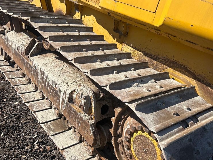 2008-deere-700j-xlt-image-6
