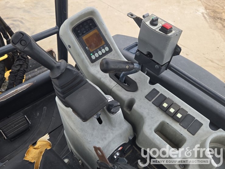 2020-yanmar-vio35-6a-image-52