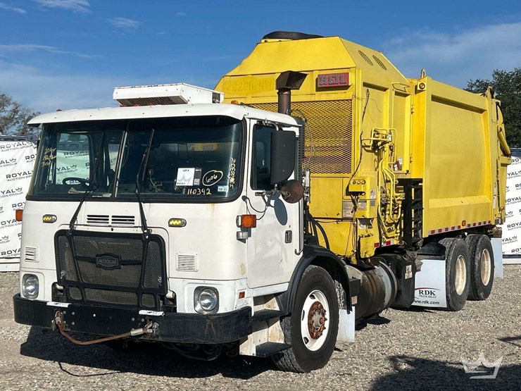 2016-autocar-expeditor-heil-durapack-28yd.-t/a-side-loader-garbage-truck-image-1