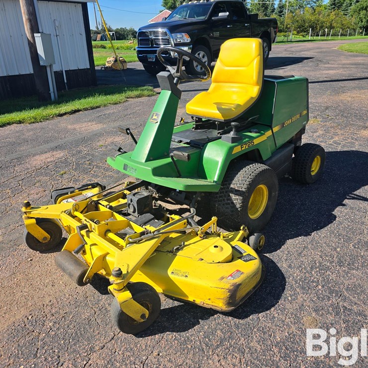 1996 JOHN DEERE F725