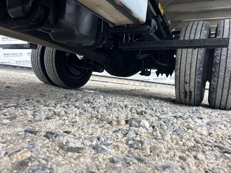 2015-f-450-4x4-crew-cab-aluminum-landscape-dump-truck-image-17