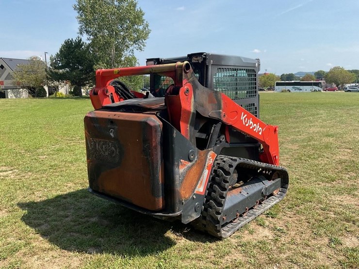 #1052-•-2024-kubota-ssvl75-3-track-skid-steer-134817-image-5
