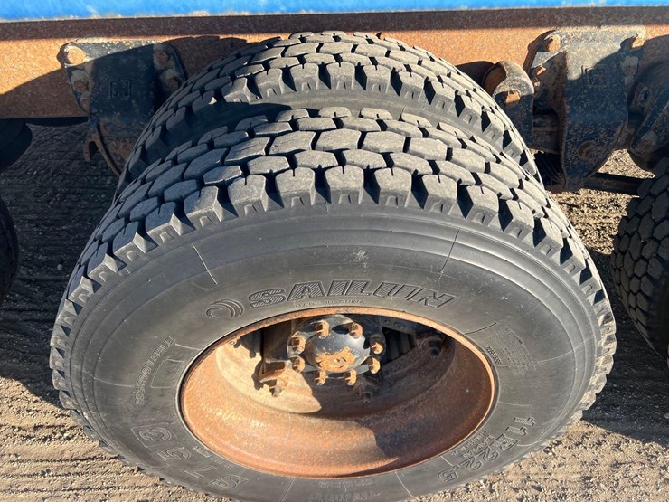 1991-ford-l9000-image-12