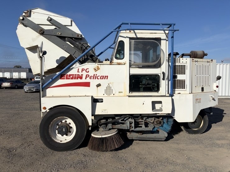 elgin-pelican-s-image-24
