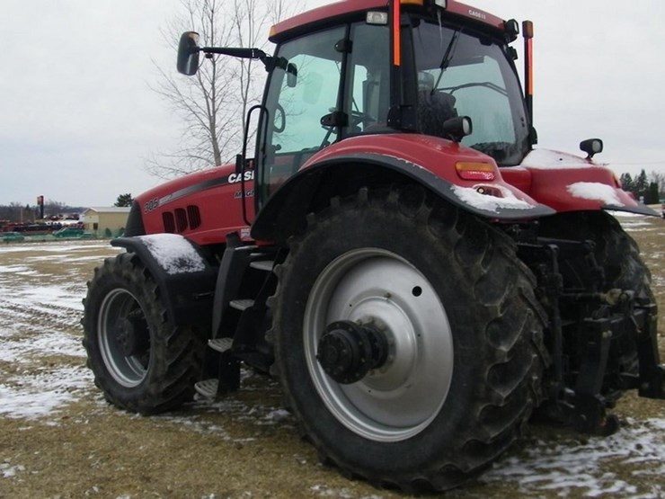 2010-case-ih-magnum-305-image-3