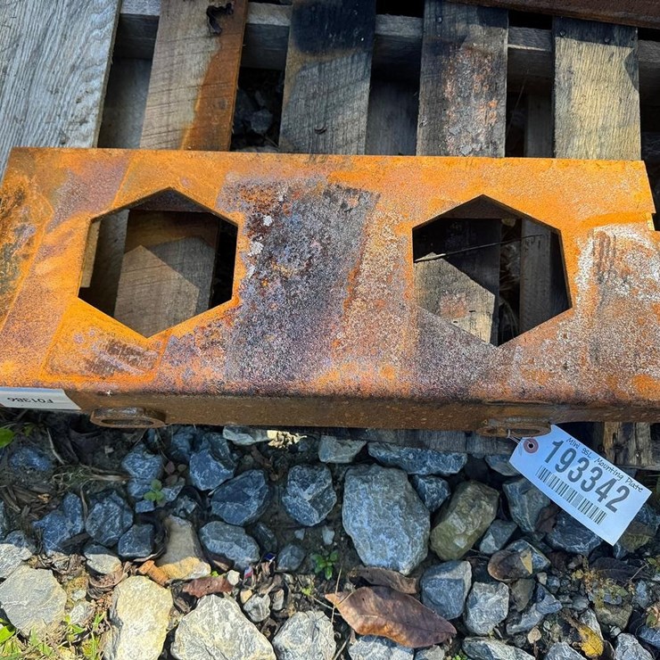 Mini Skid Steer Mounting Plate