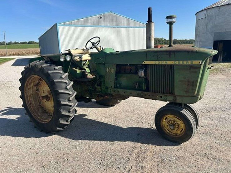 john-deere-4010-image-3