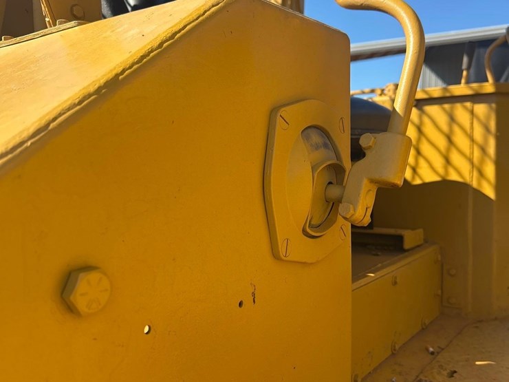1981-caterpillar-d6d-image-26