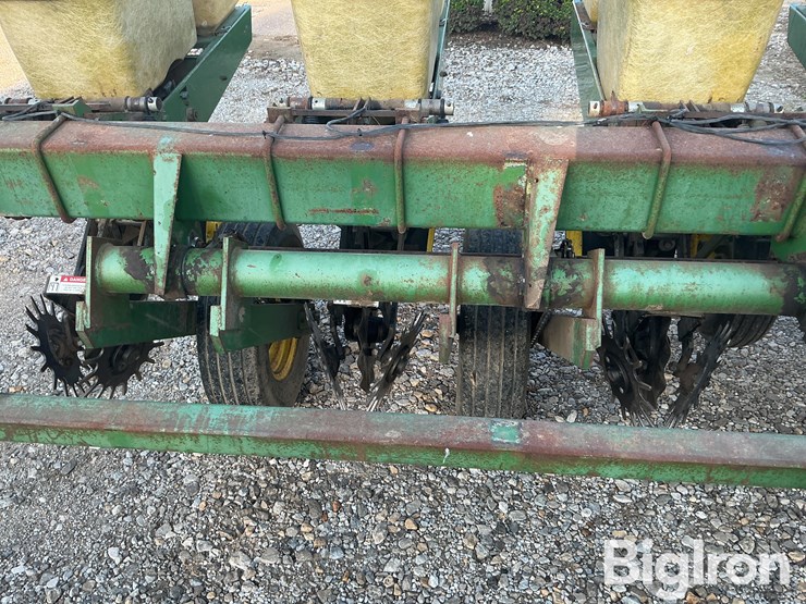 john-deere-7000-image-13