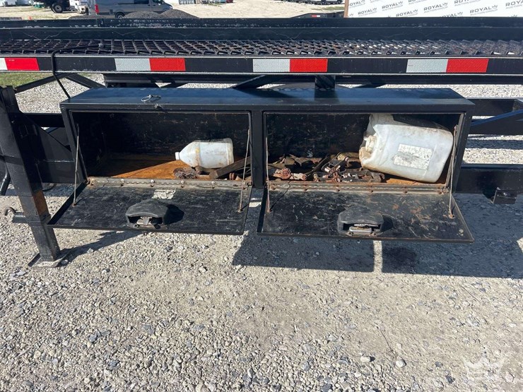 2024-kaufman-fw-37k56lpd-tri-axle-car-hauler-trailer-image-8