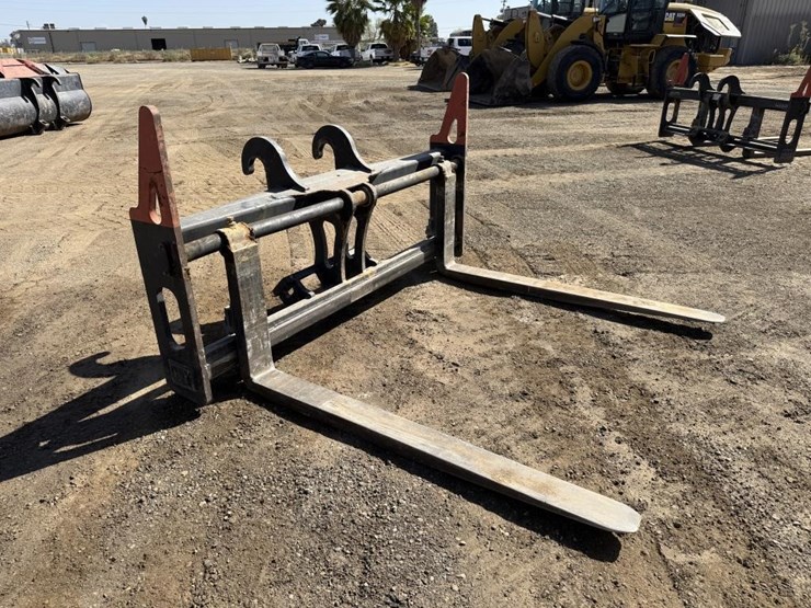 caterpillar-930-image-2