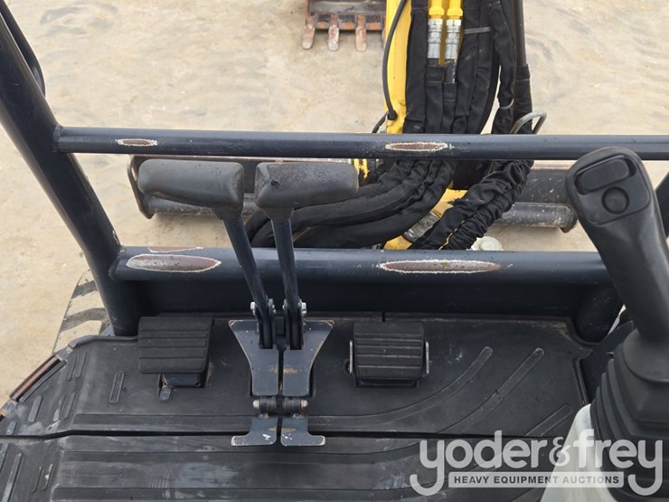 2020-yanmar-vio35-6a-image-50