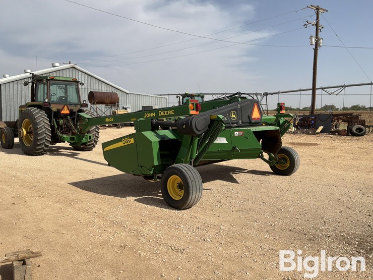 2020-john-deere-956-image-7
