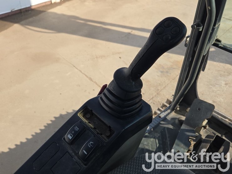 2016-volvo-ec350el-image-73