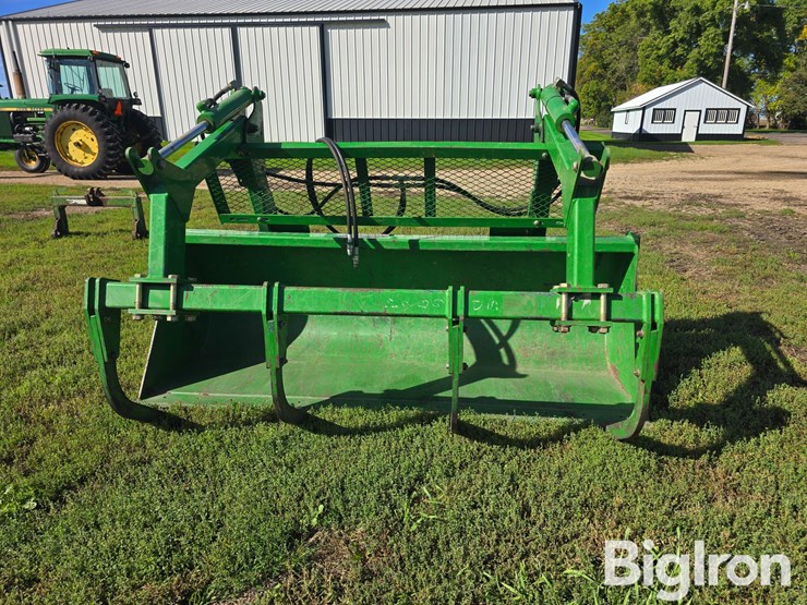 john-deere-7-image-2