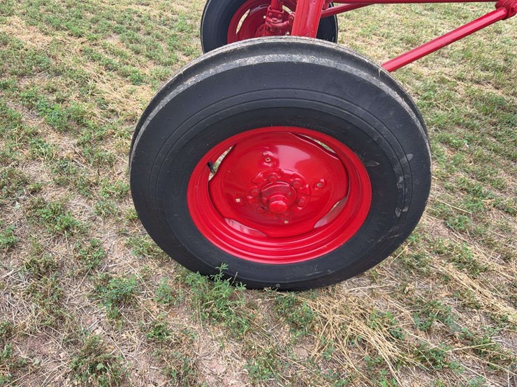 farmall-560-lp-hi-clear-image-14