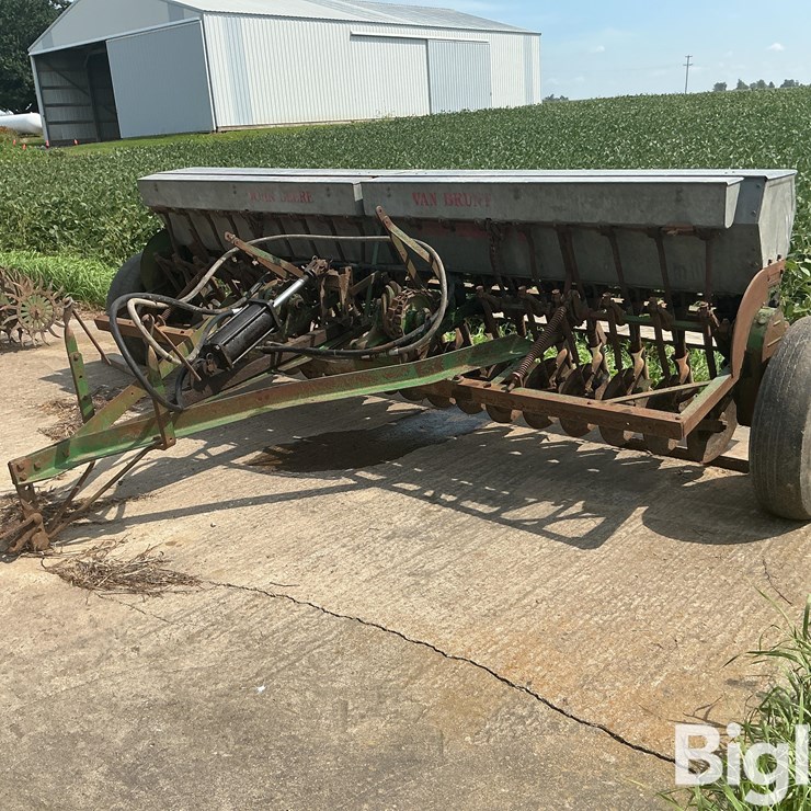 JOHN DEERE 10