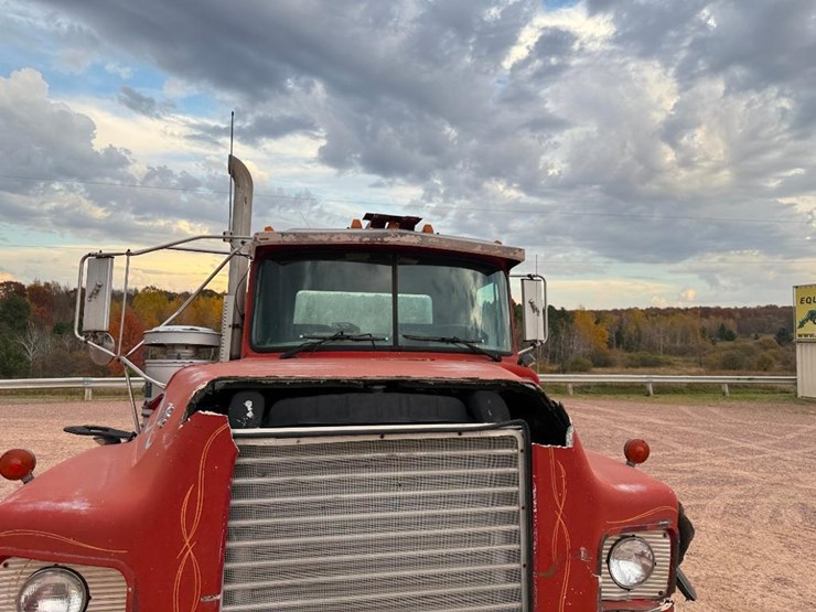 mack-dm690s-image-21