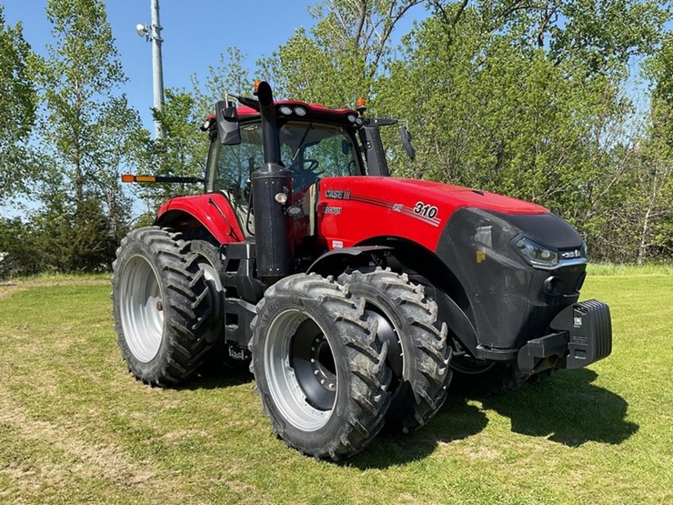 2022-case-ih-magnum-310-cvx-image-3