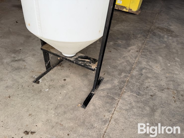 30-gal-mixing-cone-image-9