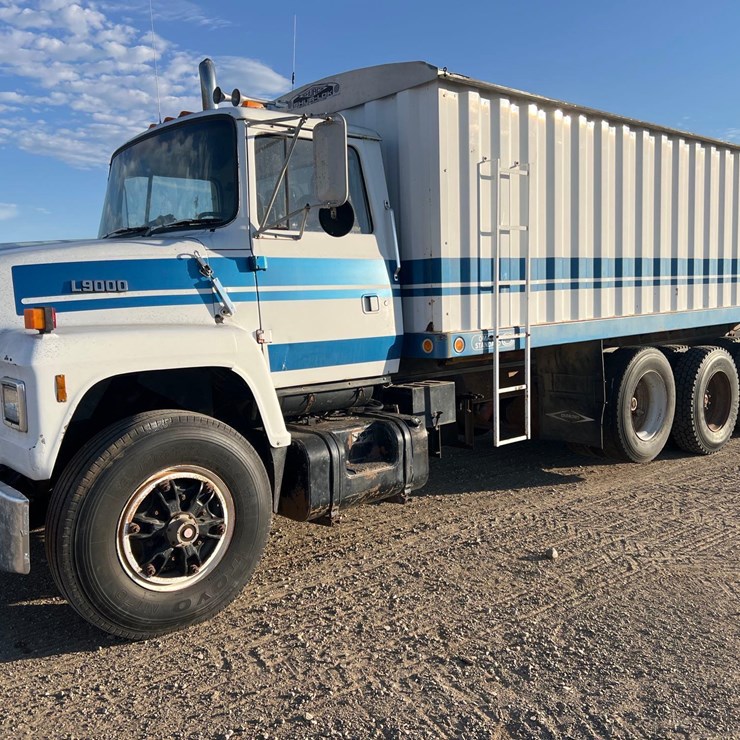 1991 FORD L9000