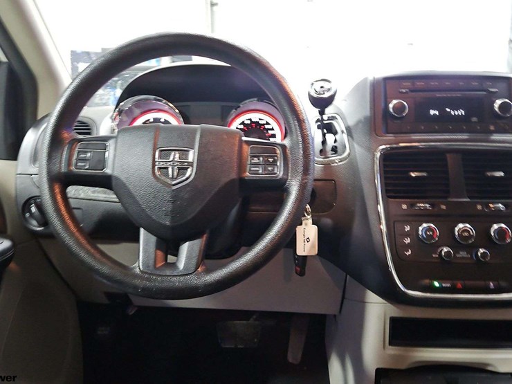 dodge-grand-caravan-image-16