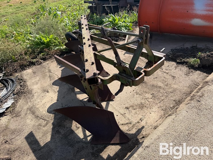 4-bottom-plow-image-3