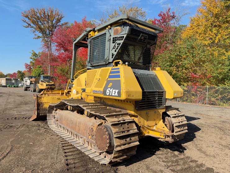 2014-komatsu-d61ex-23-image-3