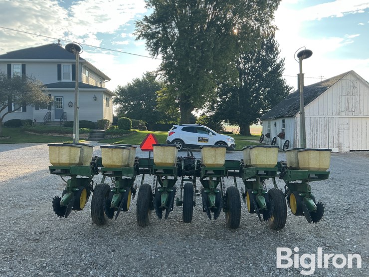 john-deere-7000-image-6