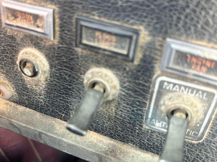 1988-kenworth-t800-image-21