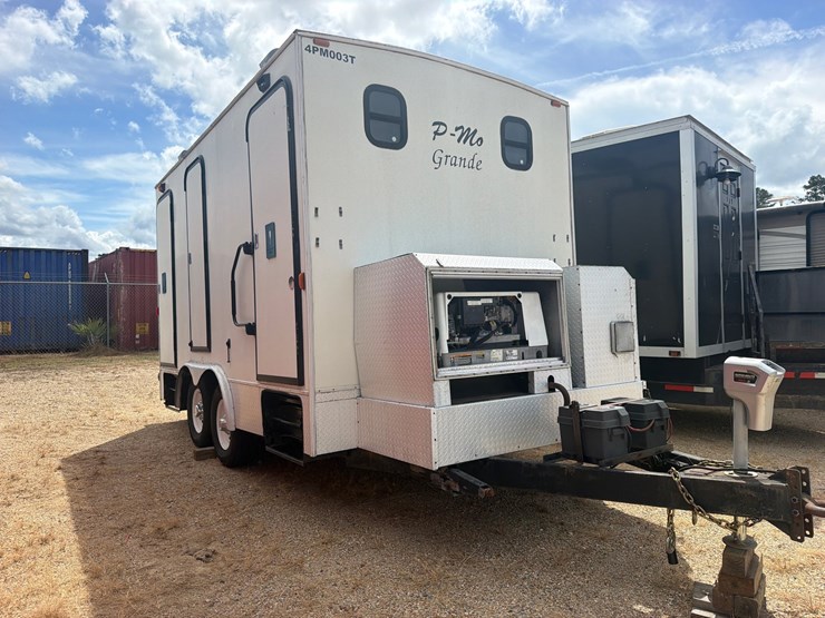 #46944-•-22ft-bathroom-trailer-|-no-title-image-2