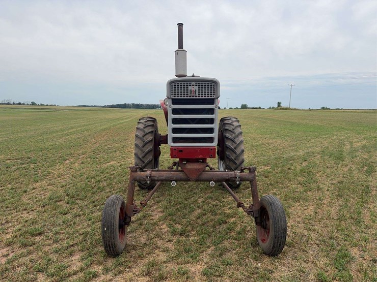 farmall-460-hi-clear-image-8