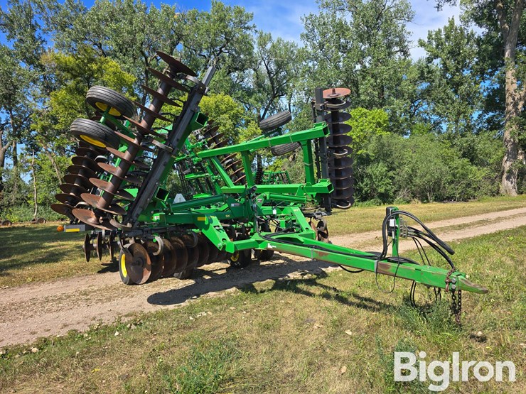 2005-john-deere-637-image-3
