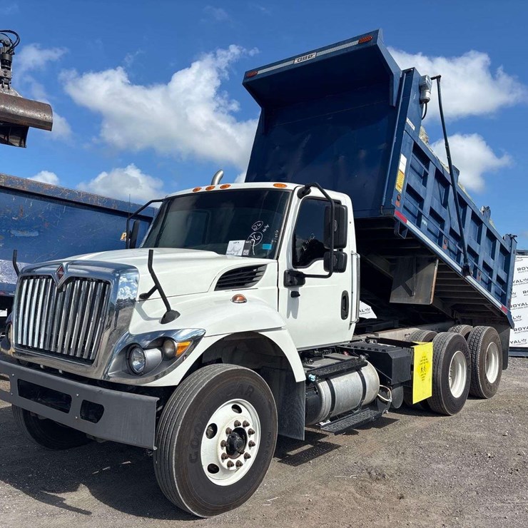 2019 International HV507 T/A Dump Truck