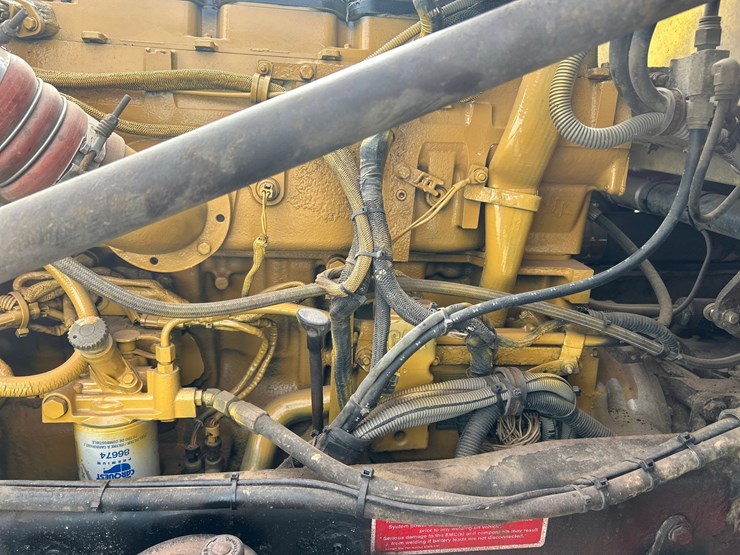 2001-caterpillar-c15-image-40