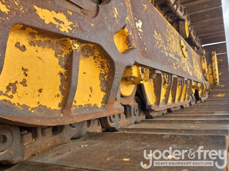 2023-komatsu-d61px-image-12
