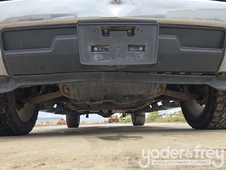 2015-chevrolet-silverado-1500-image-13