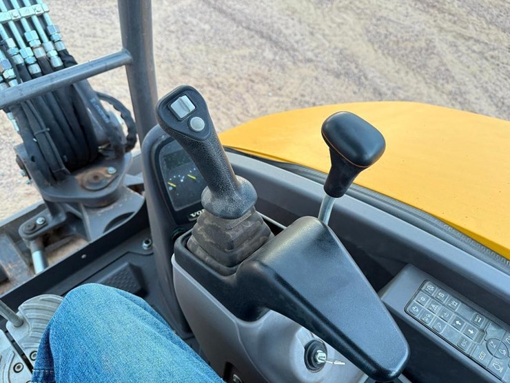 volvo-ecr40d-image-48