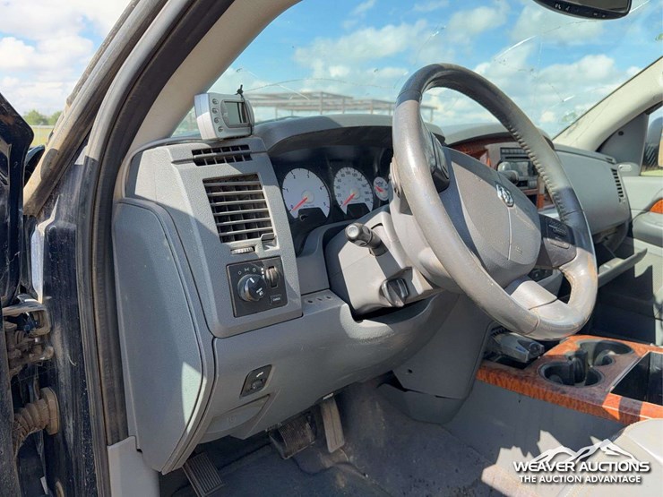 2007-dodge-ram-3500-image-19